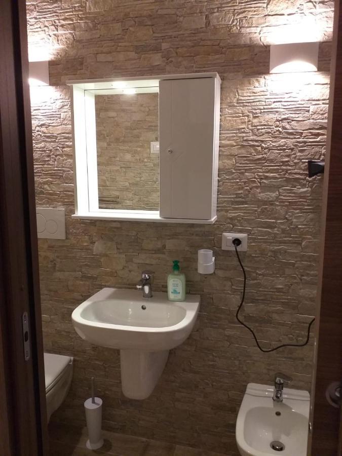Bed and Breakfast I Marchesi Del Grillo - Vicinanze Stazione, Campus, Policlinico Bari Exterior foto