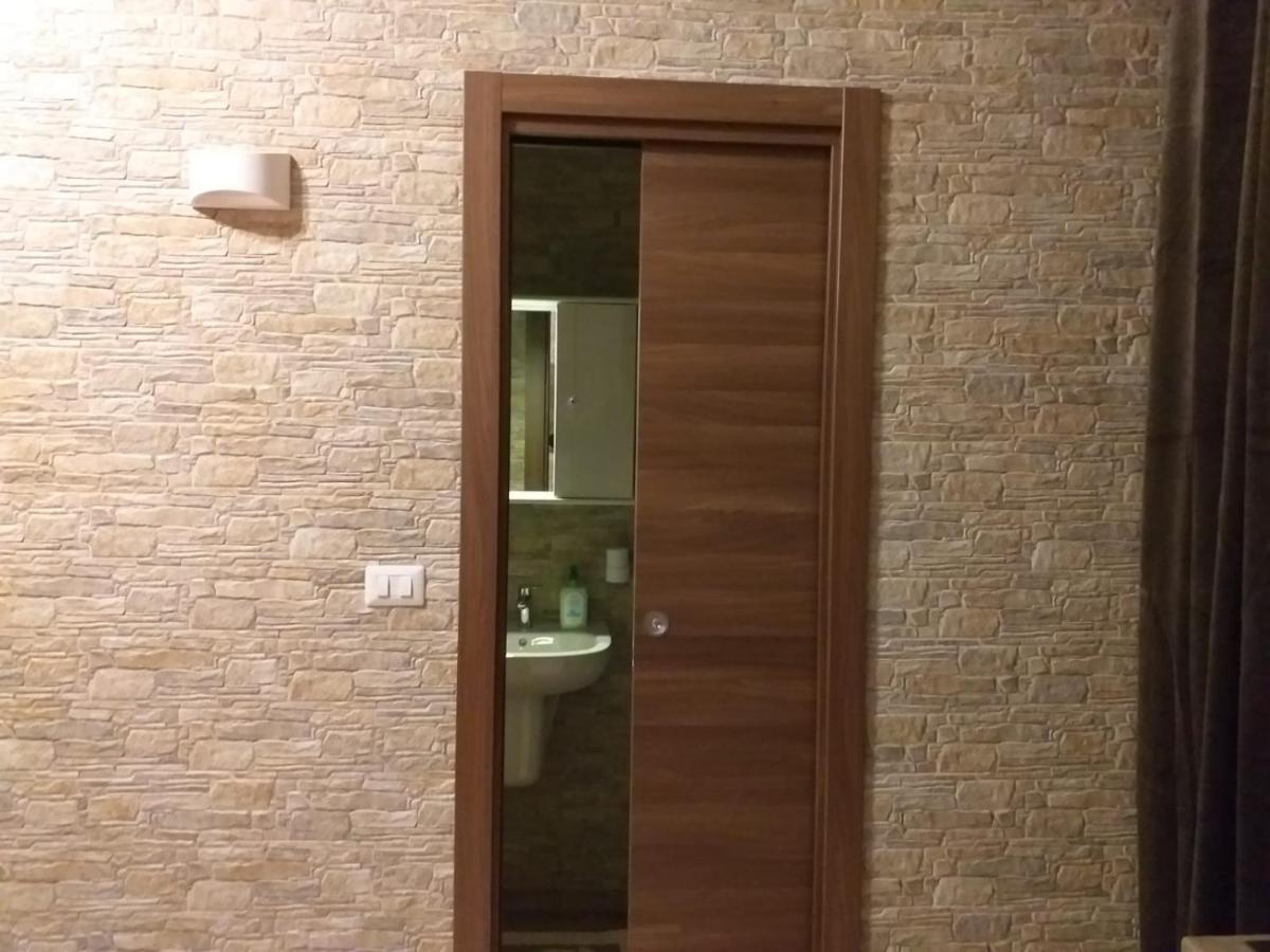 Bed and Breakfast I Marchesi Del Grillo - Vicinanze Stazione, Campus, Policlinico Bari Exterior foto