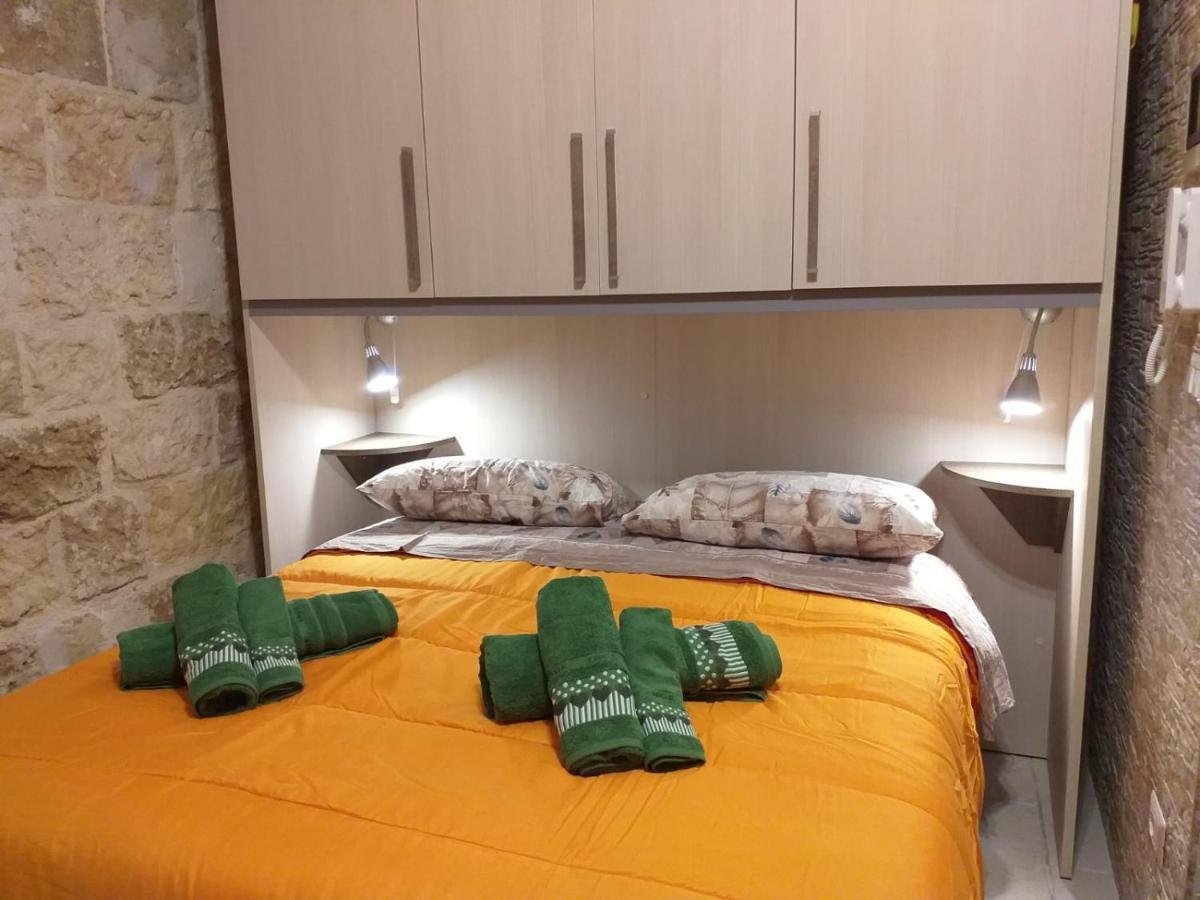 Bed and Breakfast I Marchesi Del Grillo - Vicinanze Stazione, Campus, Policlinico Bari Exterior foto